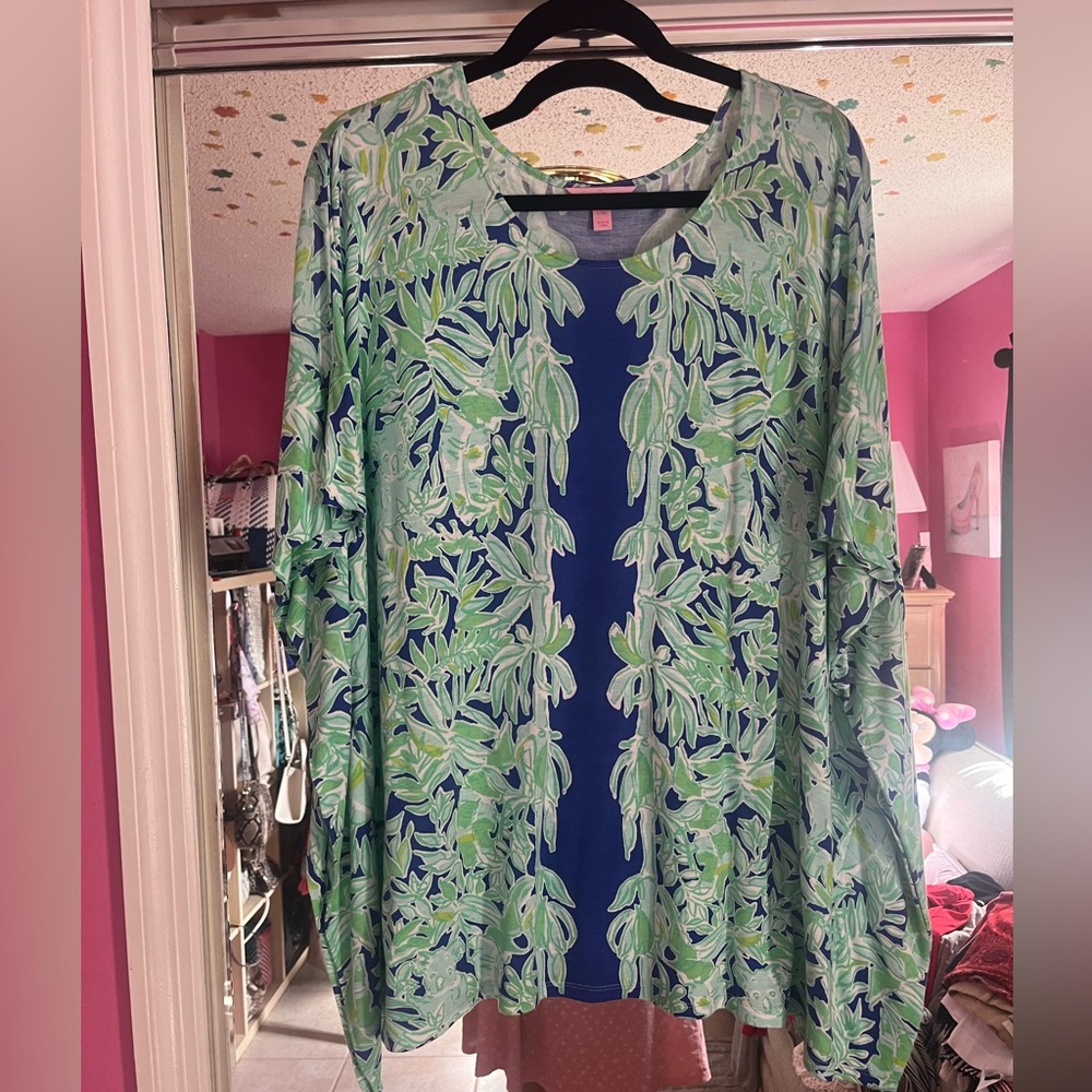 Women's Lilly Pulitzer Top , size extra large,